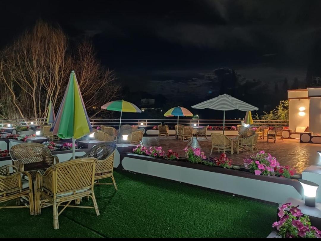 Hotel Asia 레 외부 사진