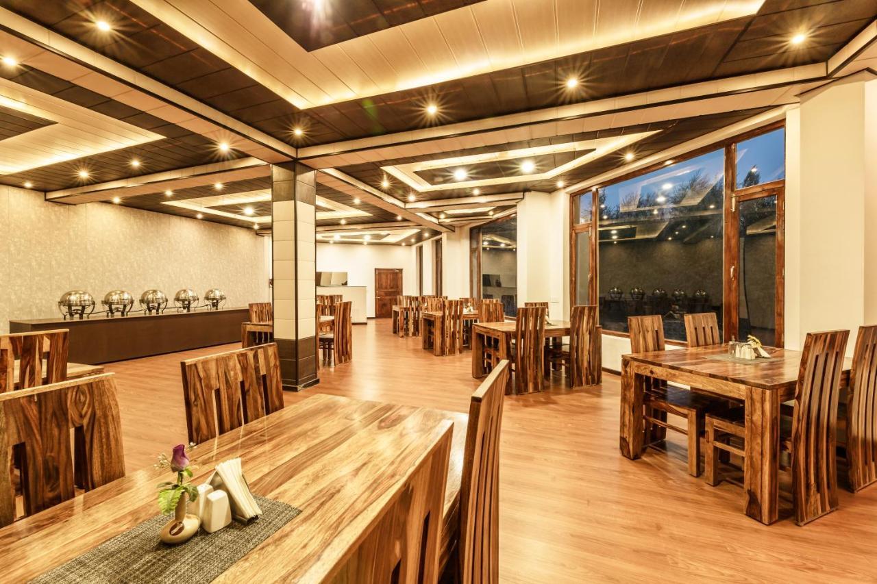 Hotel Asia 레 외부 사진